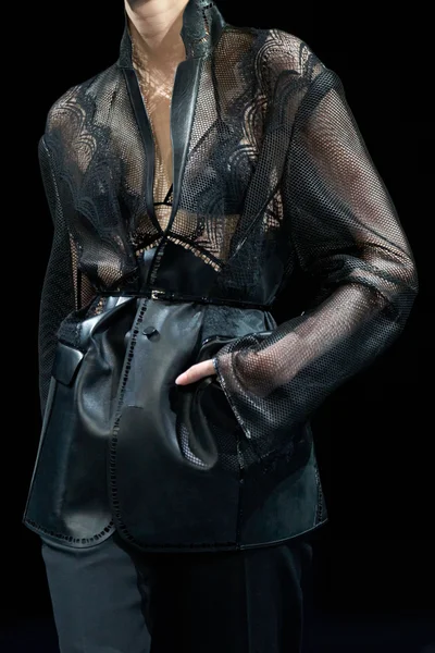 Look 69